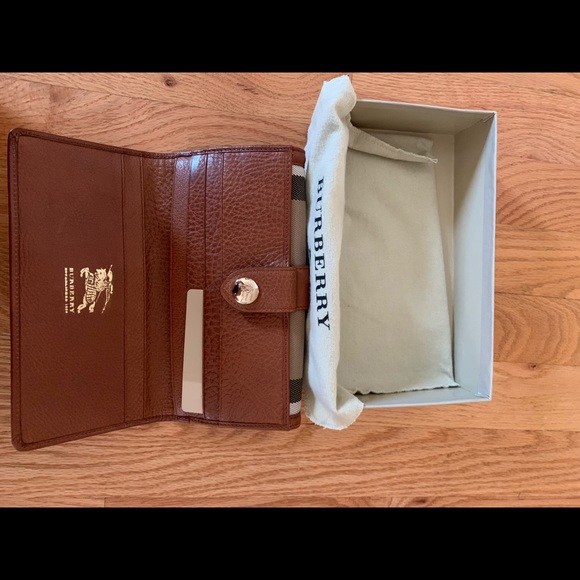 Burberry wallet - Picture 5 of 5